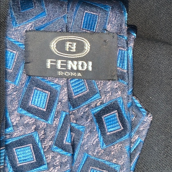 FENDI Vintage Tie - Picture 4 of 4